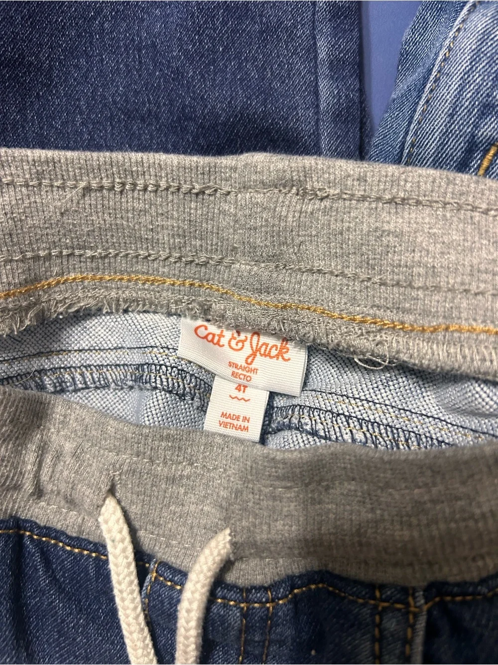 4T Jean lot